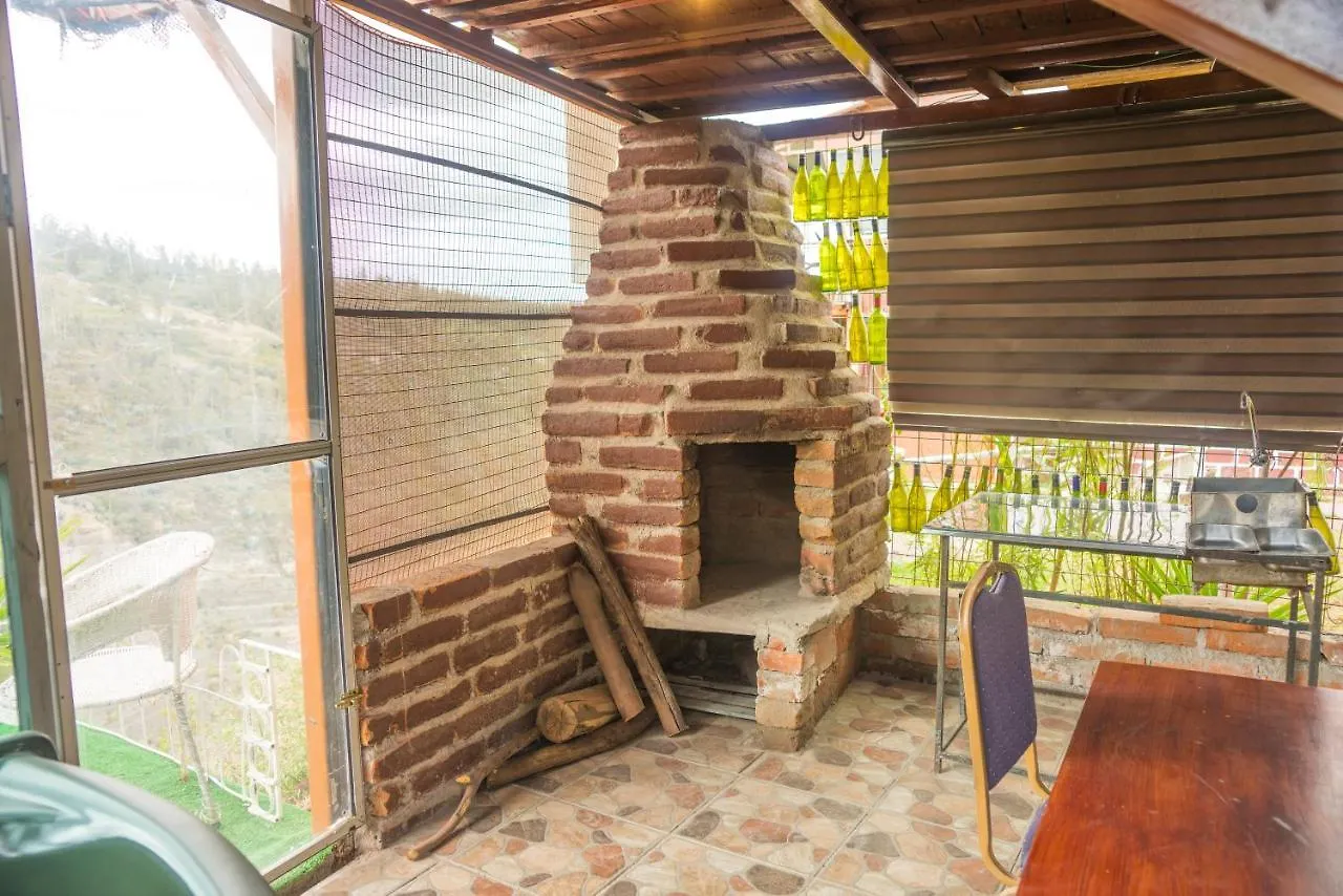 Munay Glamping Hotel Quito 0*,