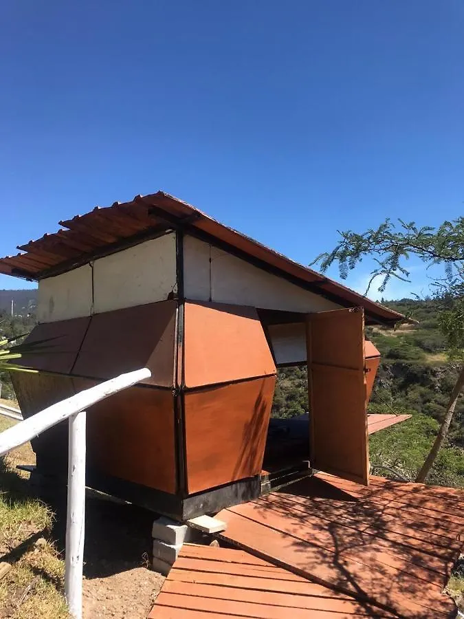 Munay Glamping Hotel Quito 0*,